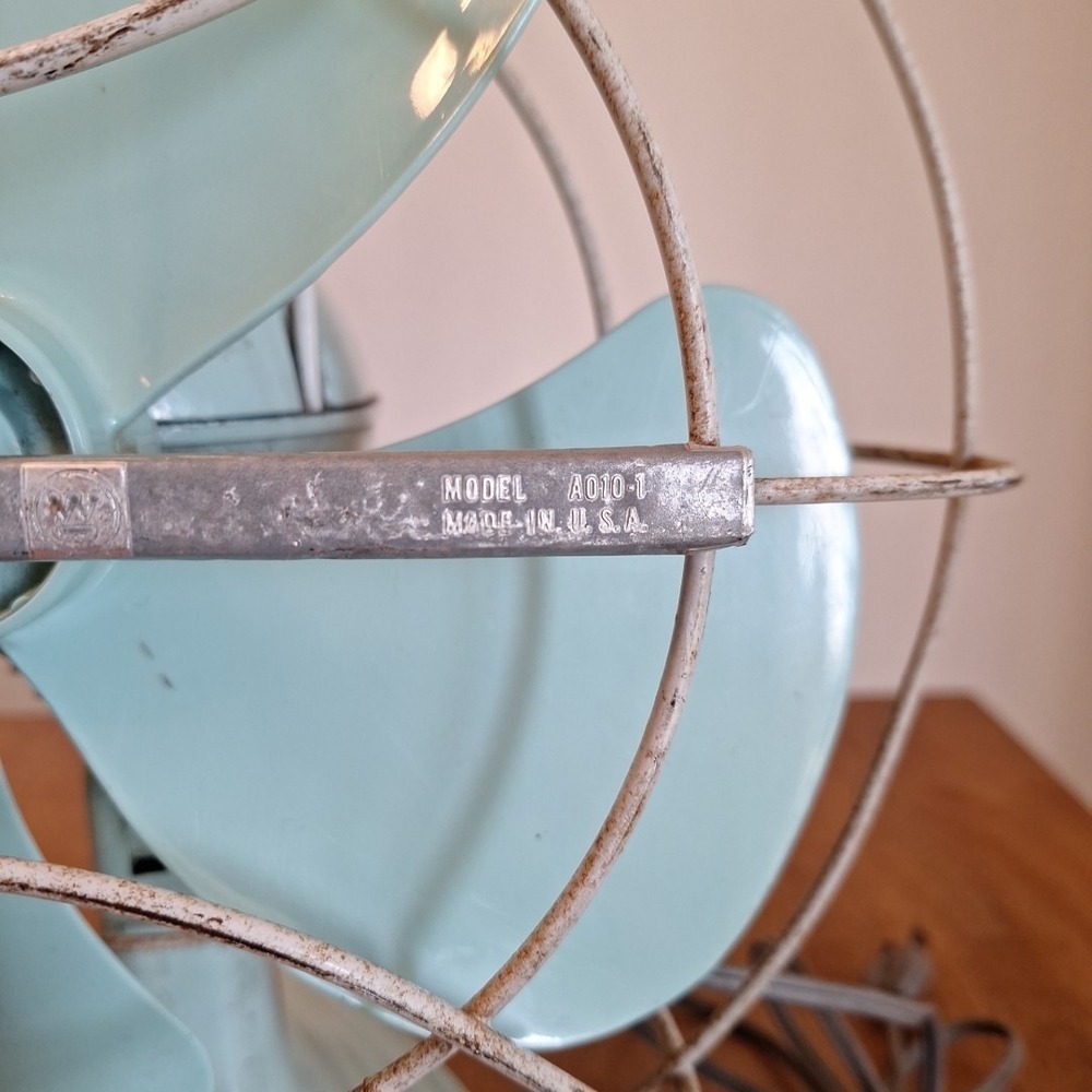 RARE Vintage Antique Westinghouse Desk Table Fan LIGHT BLUE Electric Working - Picture 5 of 14